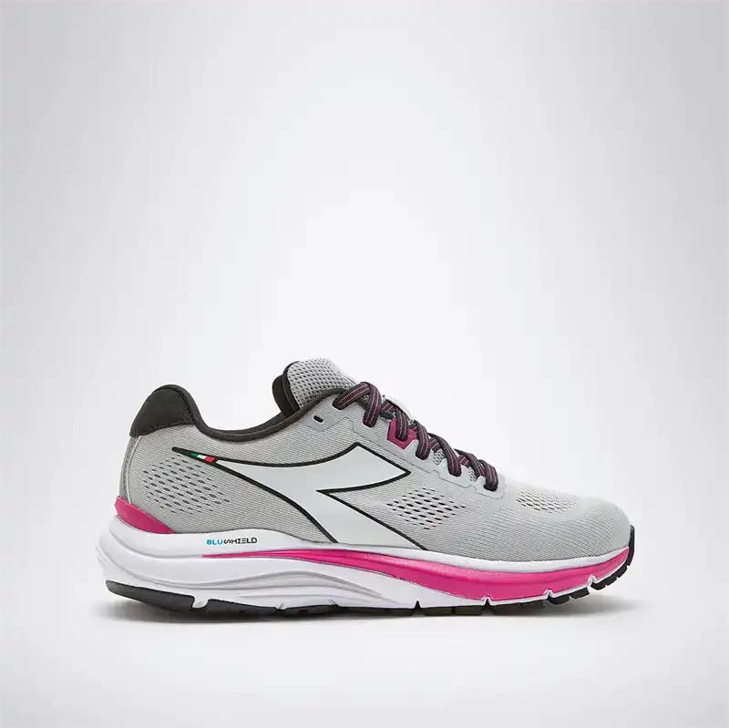 Diadora Mythos Blushield 7 Vortice W Løbesko